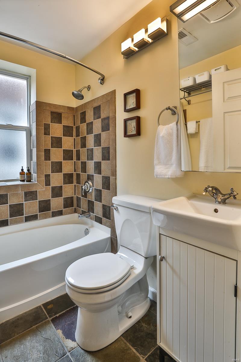 4053 Botanical Avenue