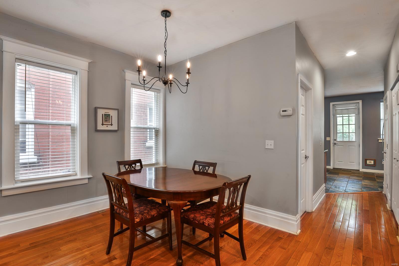 4053 Botanical Avenue