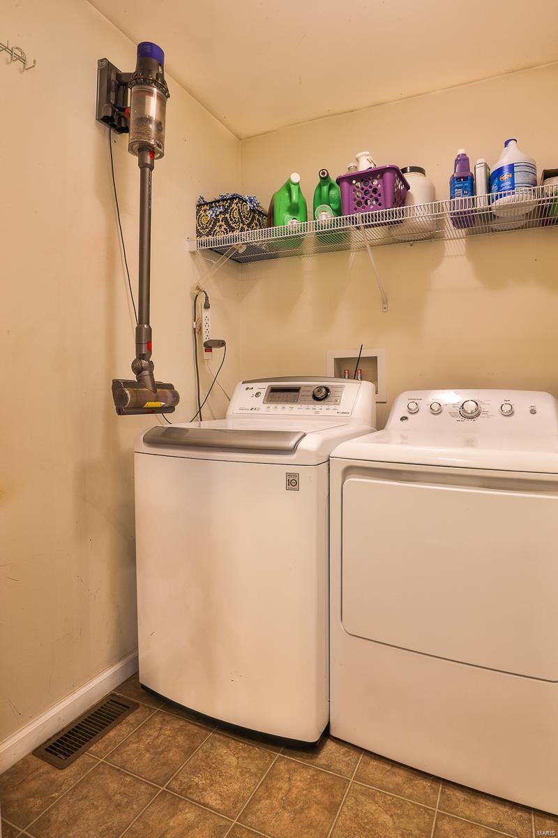 5009 Sweetbrier Court