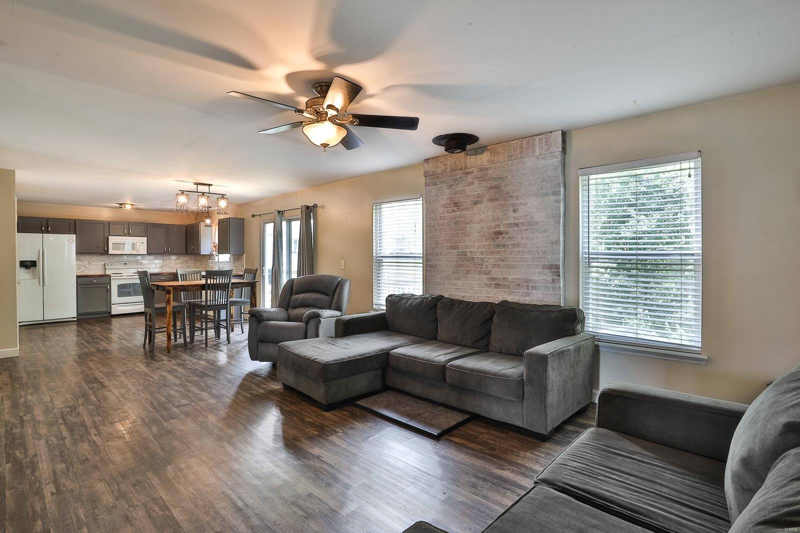 5009 Sweetbrier Court