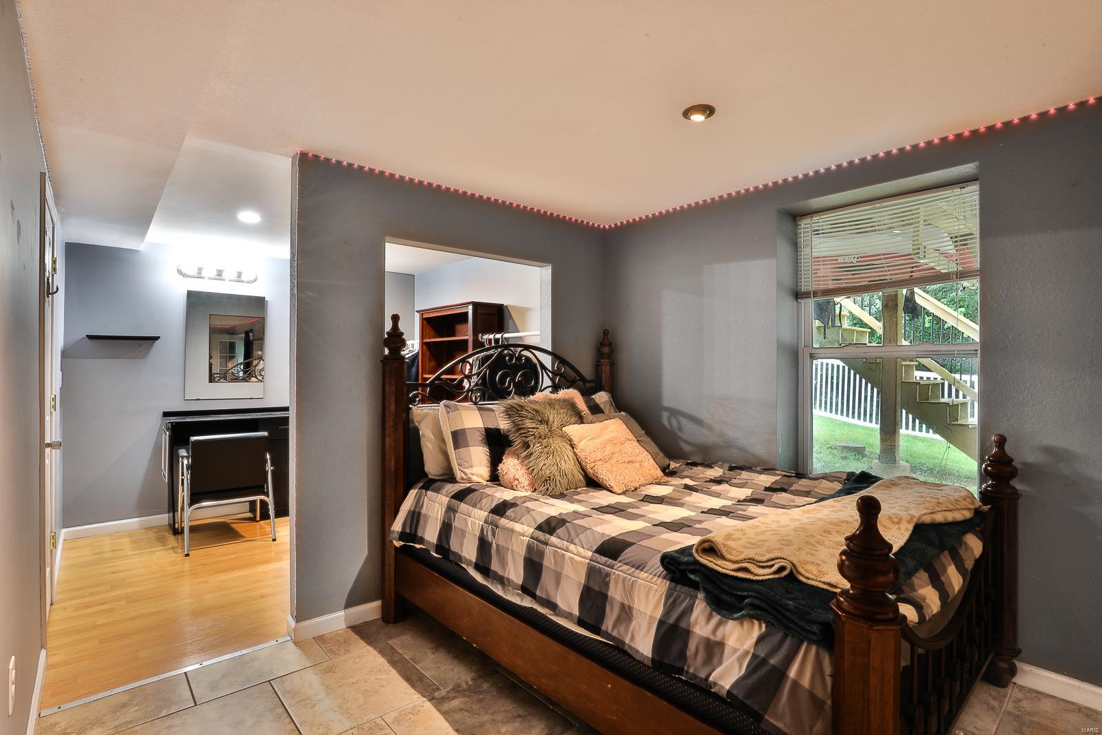 5009 Sweetbrier Court