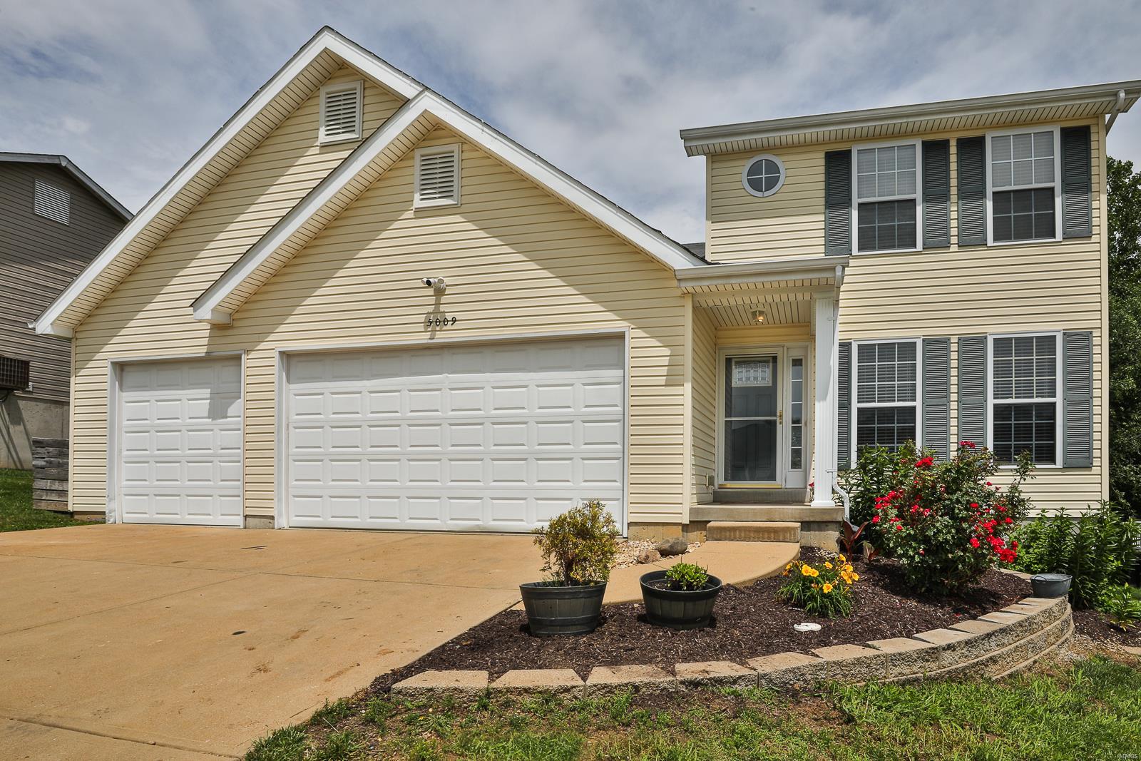 5009 Sweetbrier Court