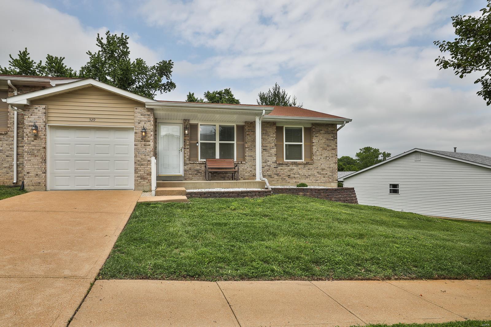 329 Oak Ridge Parkway