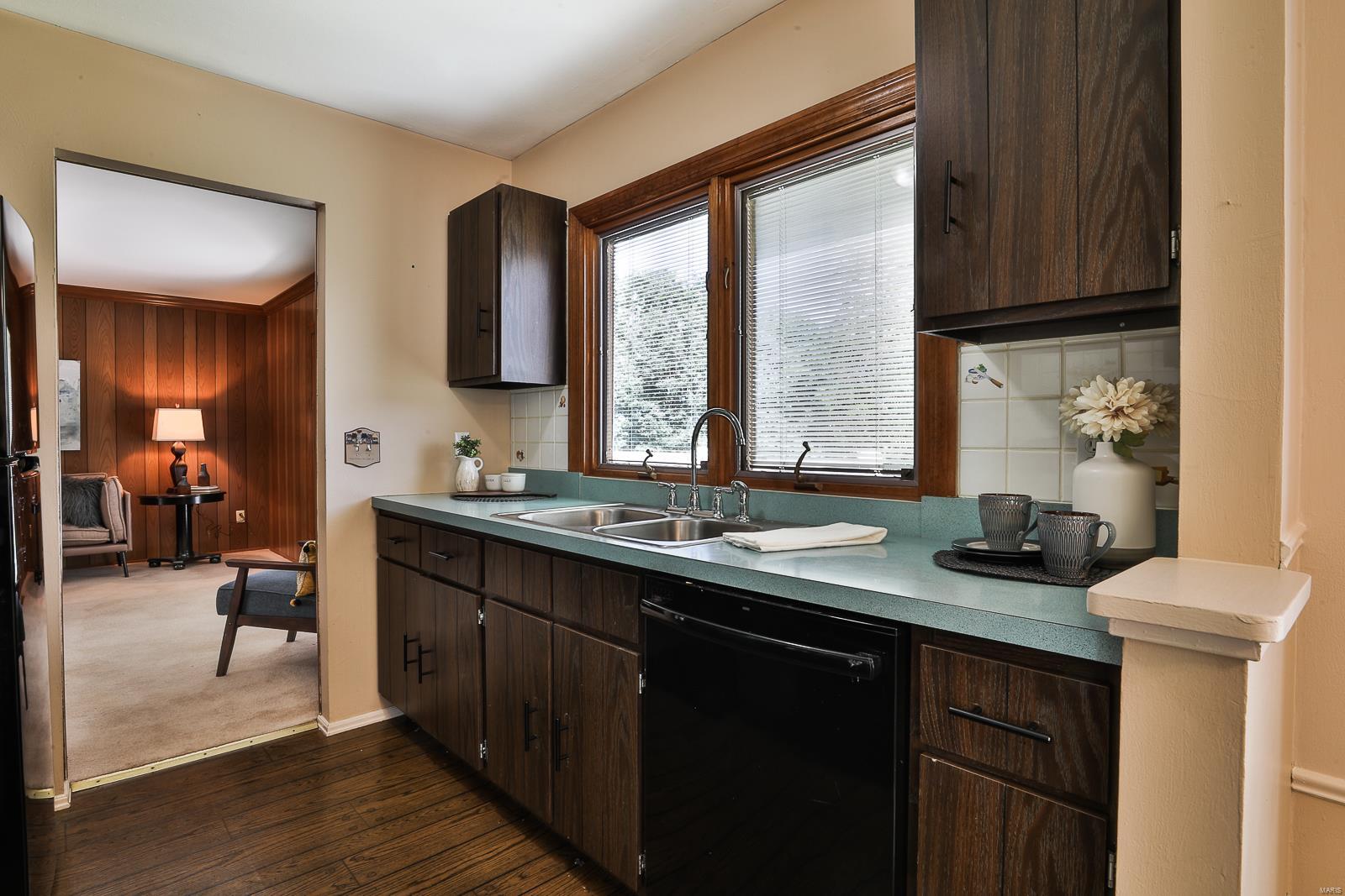 2415 Whitshire Drive