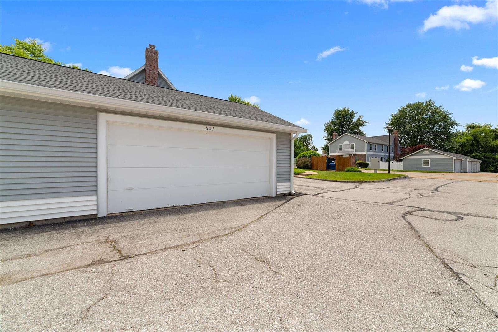 1622 Florine Boulevard Unit: B