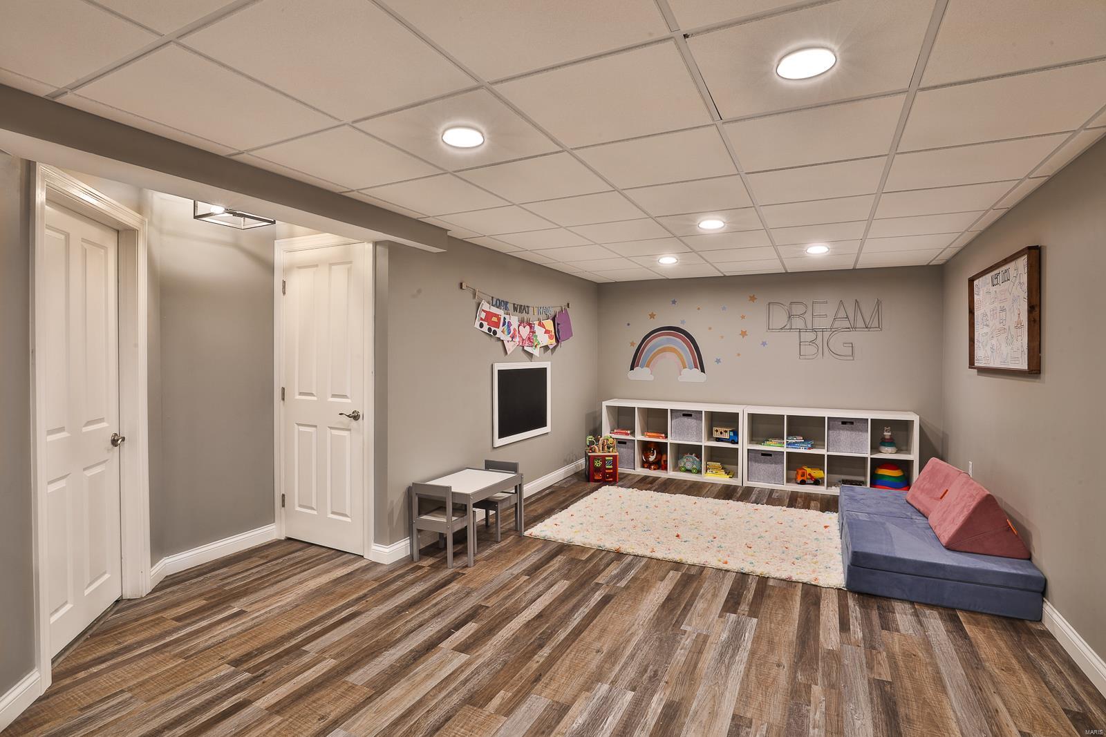 2145 England Town Road