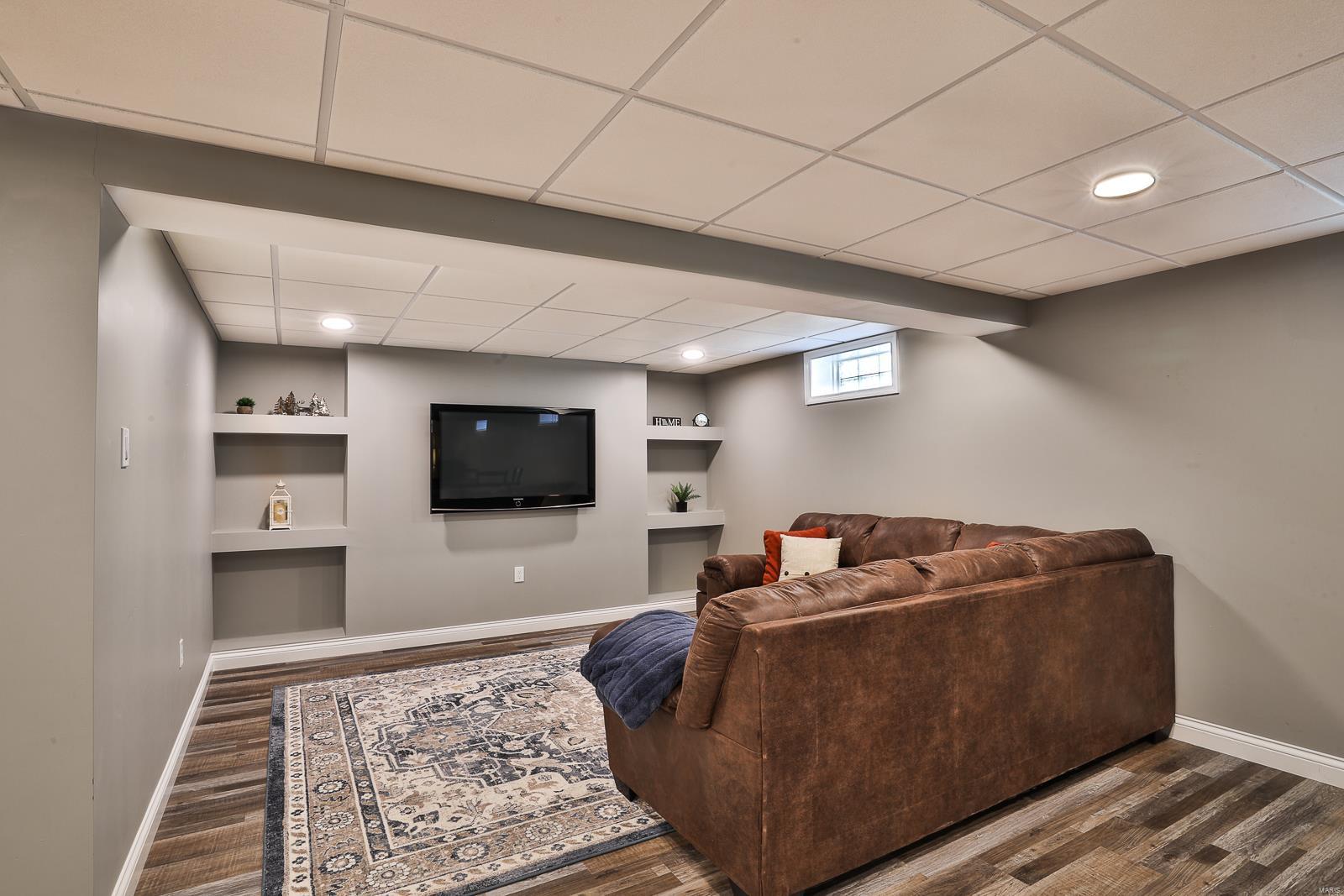 2145 England Town Road