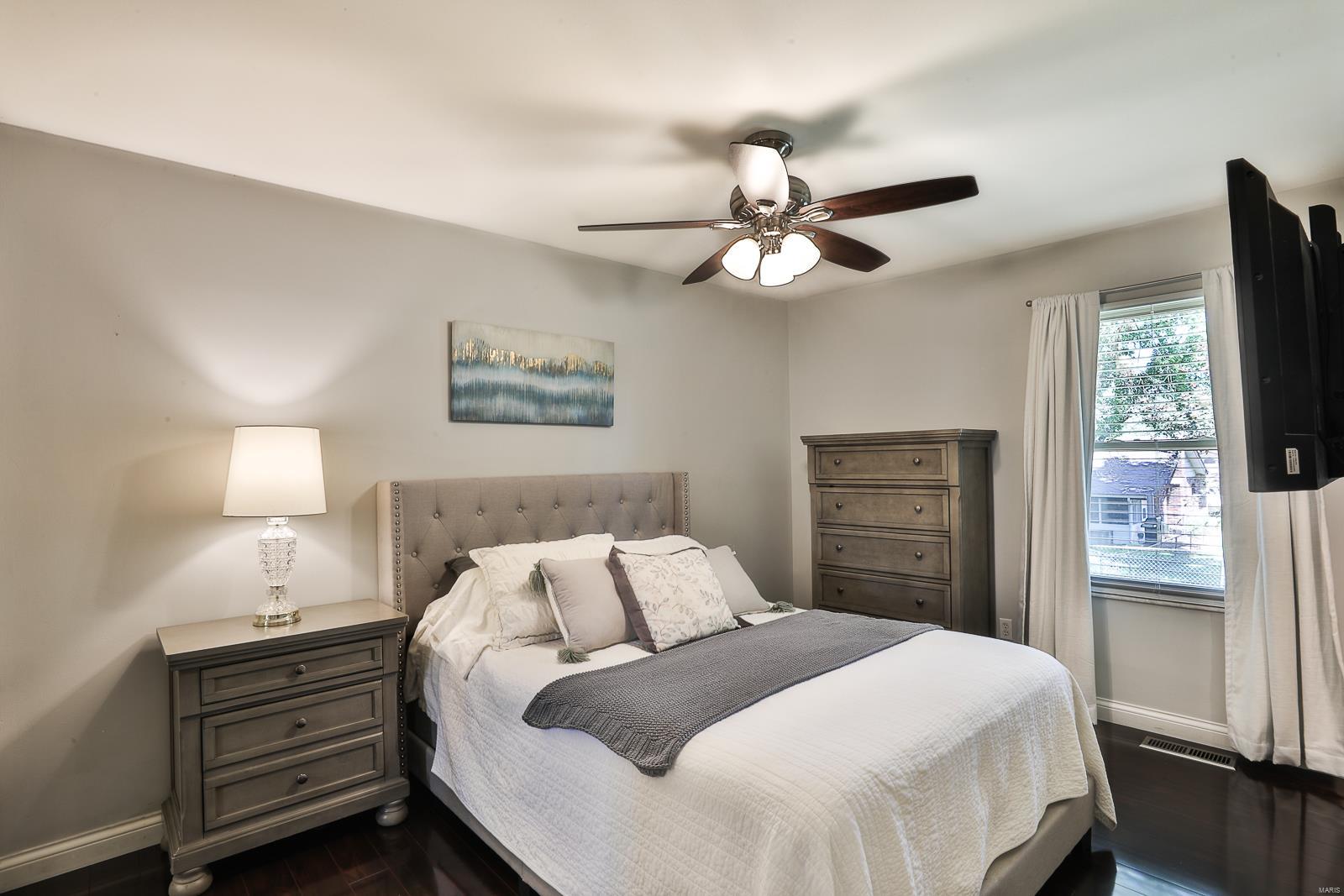 2145 England Town Road