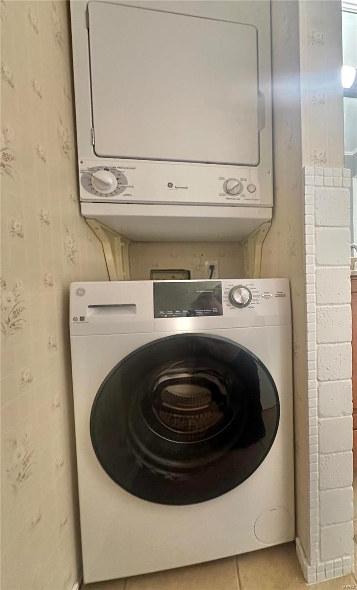 10379 Forest Brook Lane Unit: G