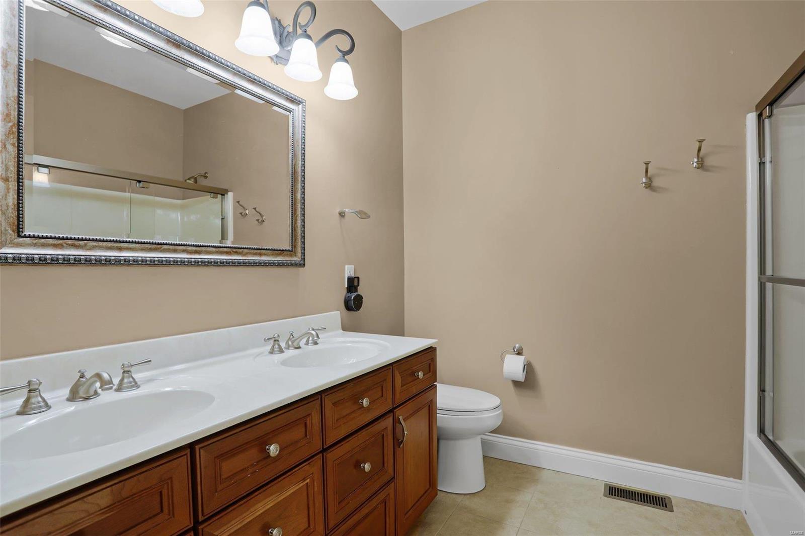 1411 Fenway Farms Court