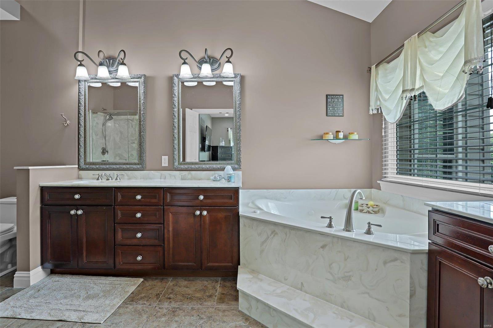 1411 Fenway Farms Court