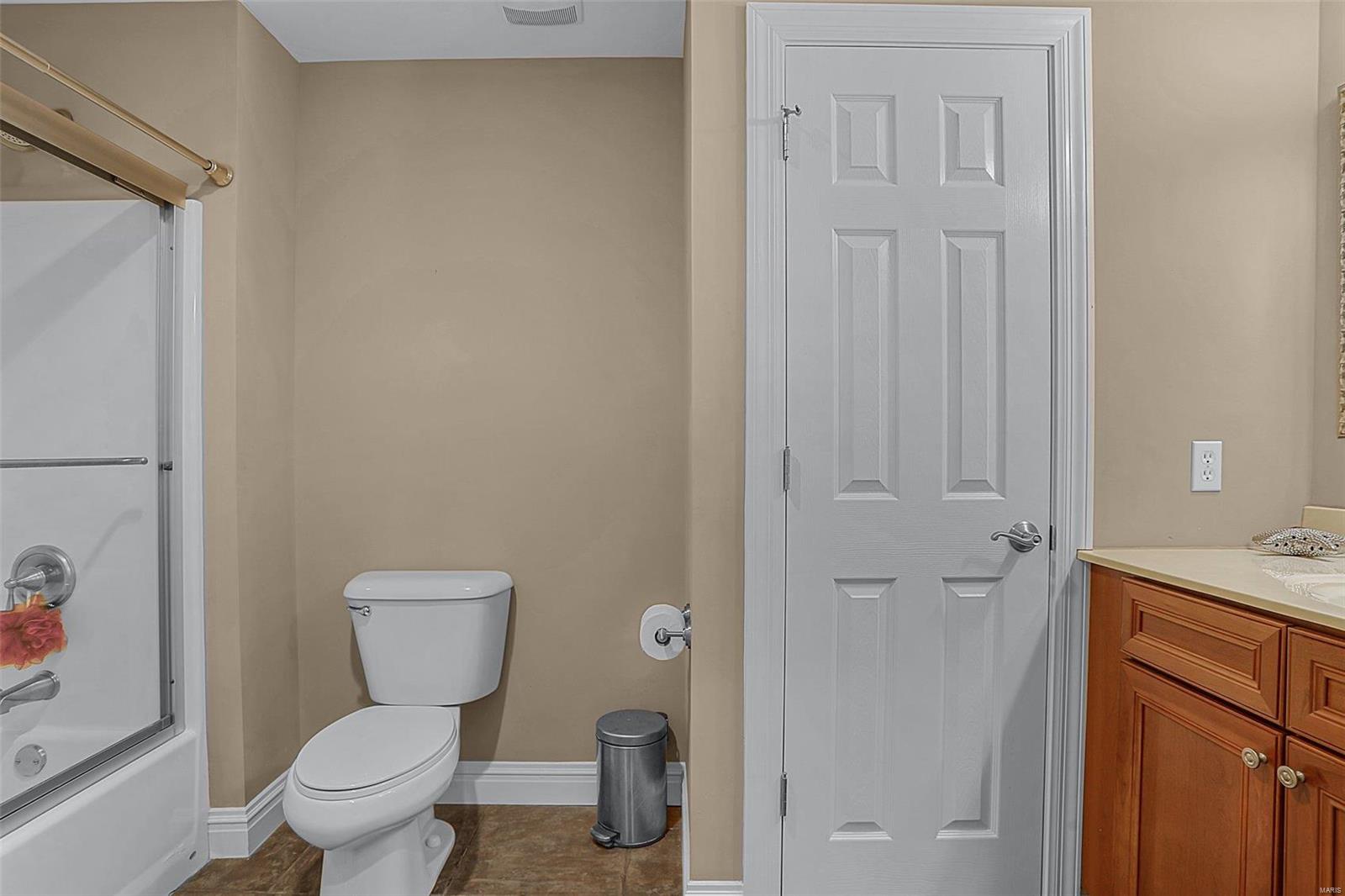 1411 Fenway Farms Court