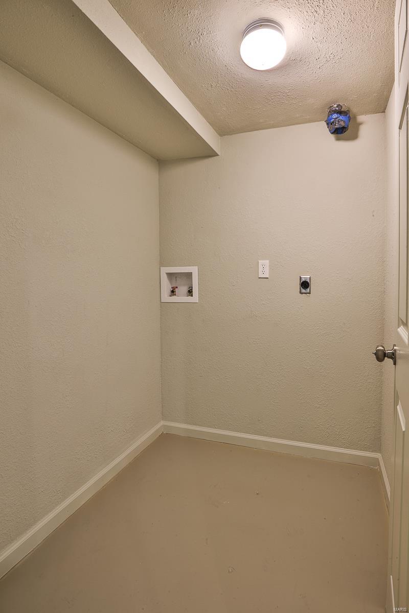 8524 Hillsboro House Springs Road