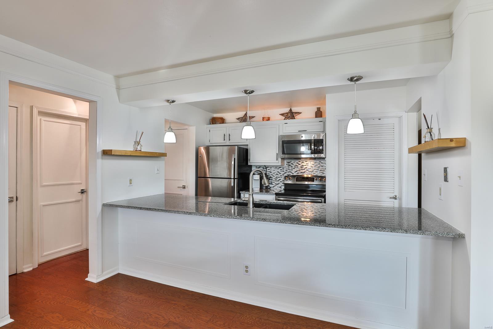 1112 Sunhaven Drive Unit: J