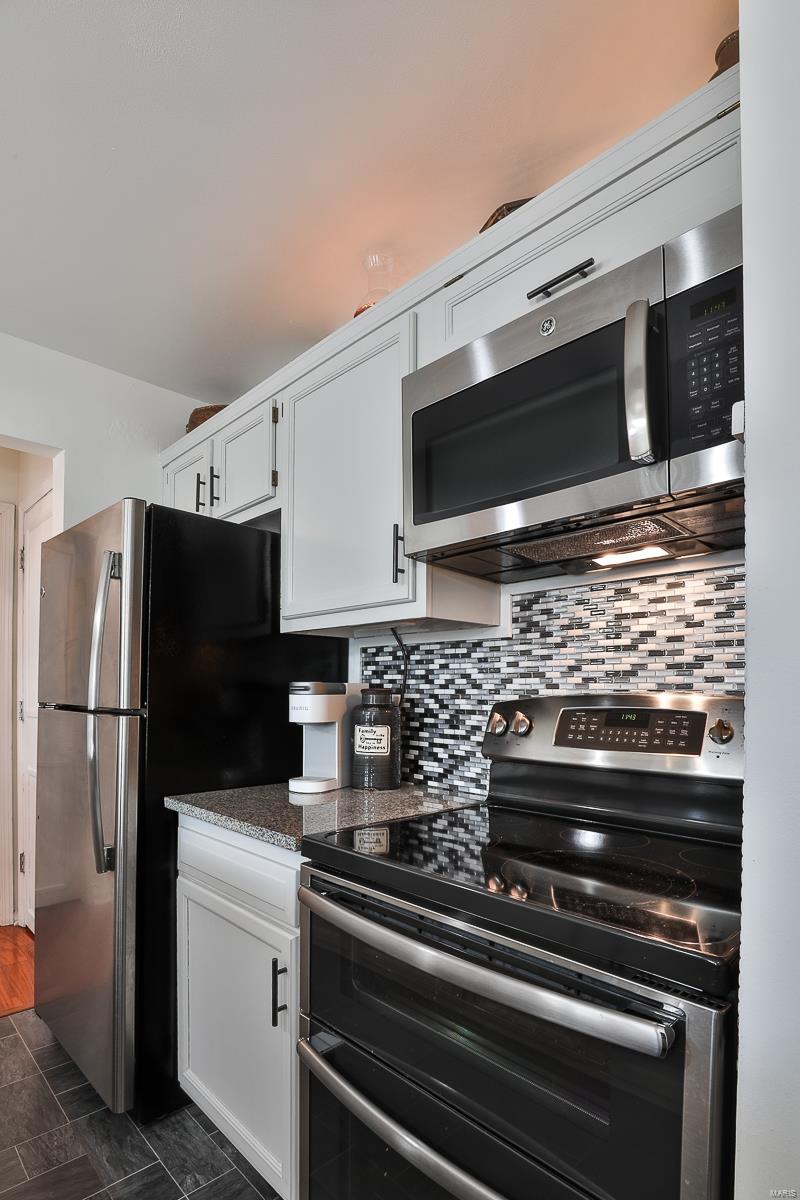 1112 Sunhaven Drive Unit: J