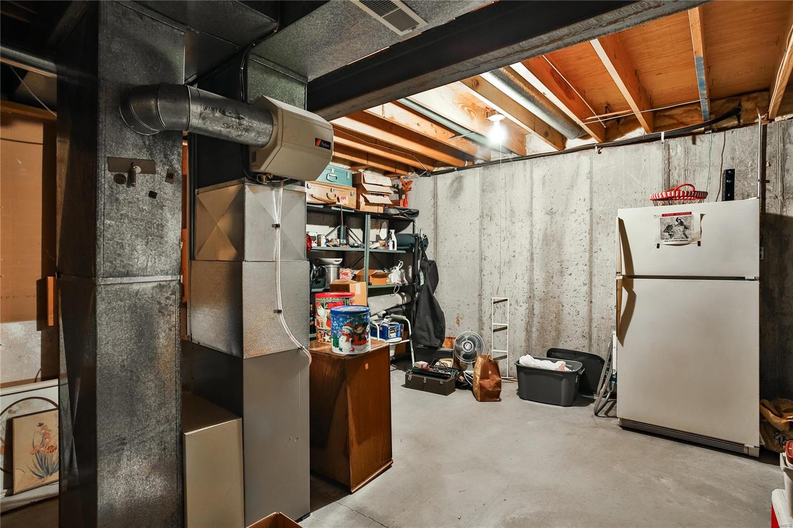 7372 Whitehall Colonial Lane