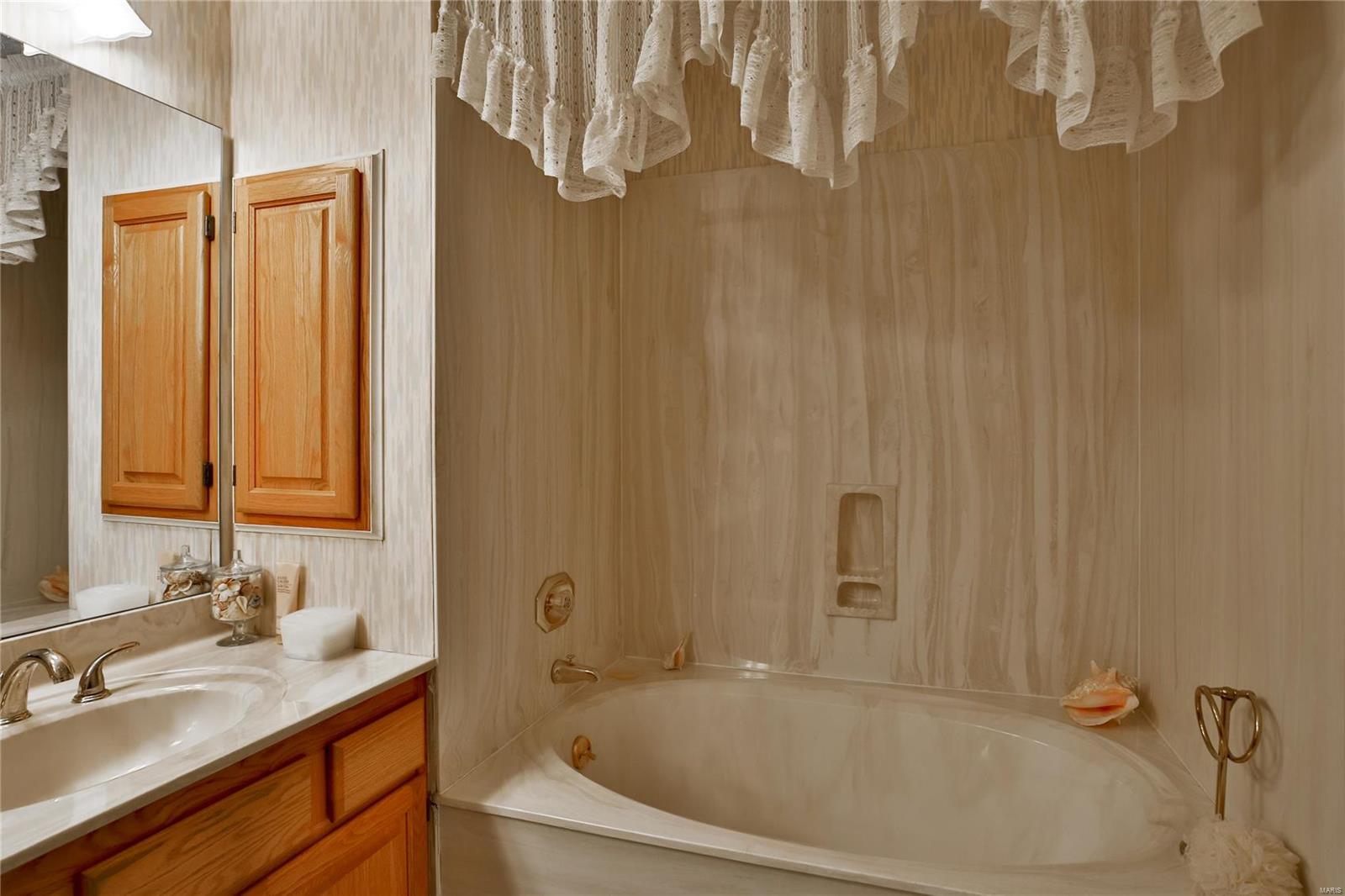 7372 Whitehall Colonial Lane