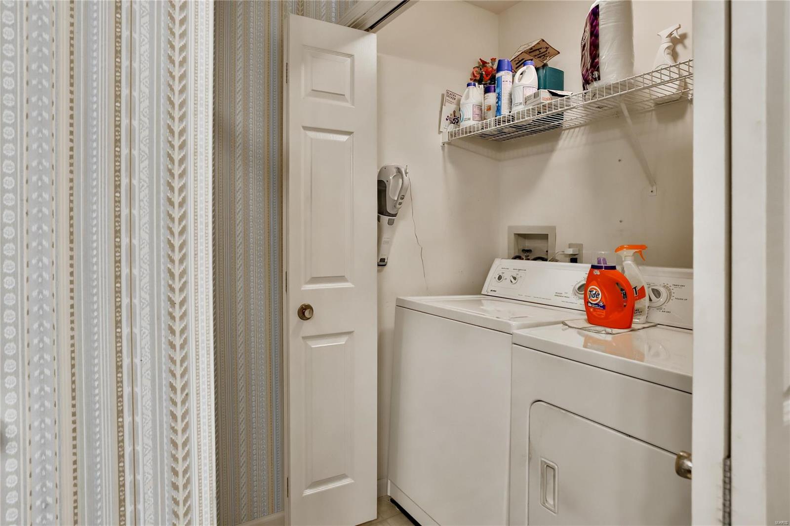 7372 Whitehall Colonial Lane