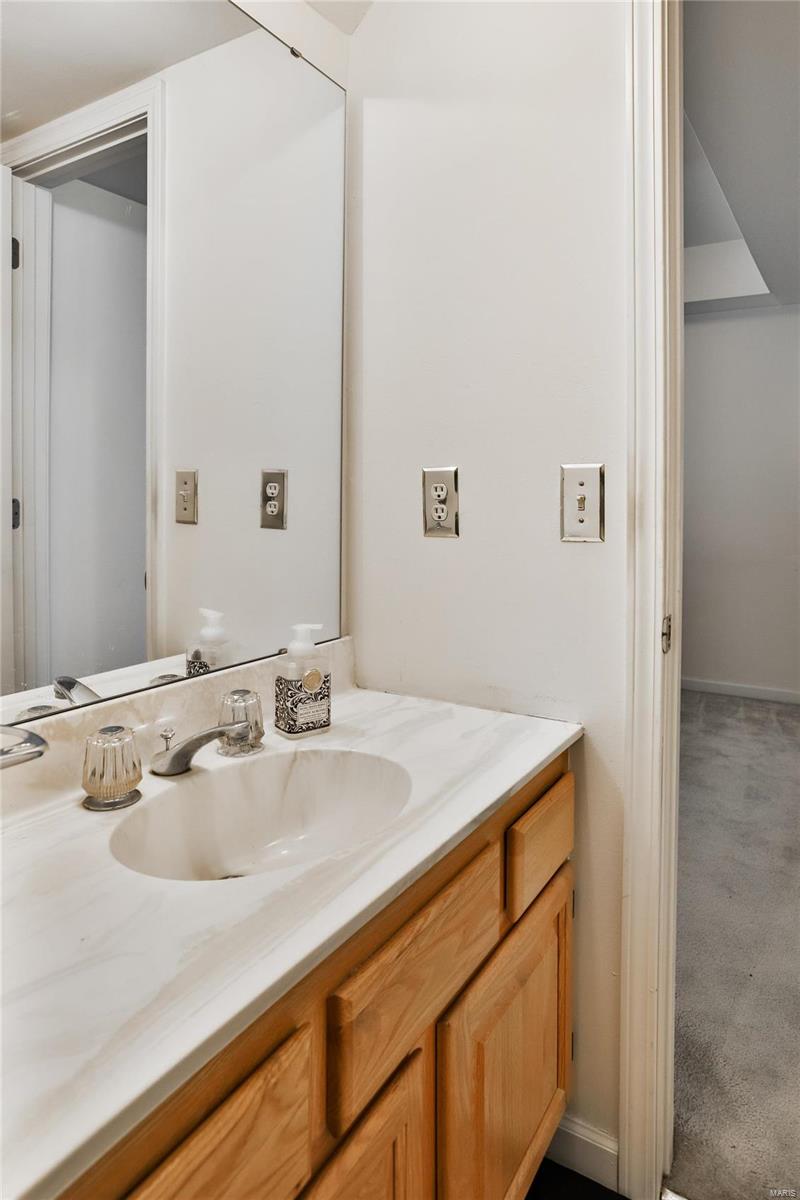 7372 Whitehall Colonial Lane