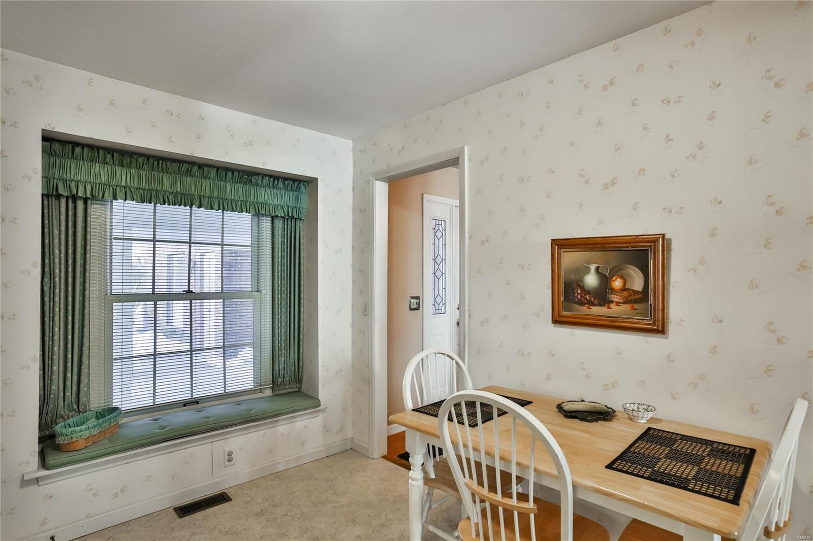 7372 Whitehall Colonial Lane