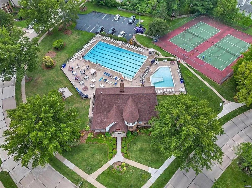 4030 French Oak Lane