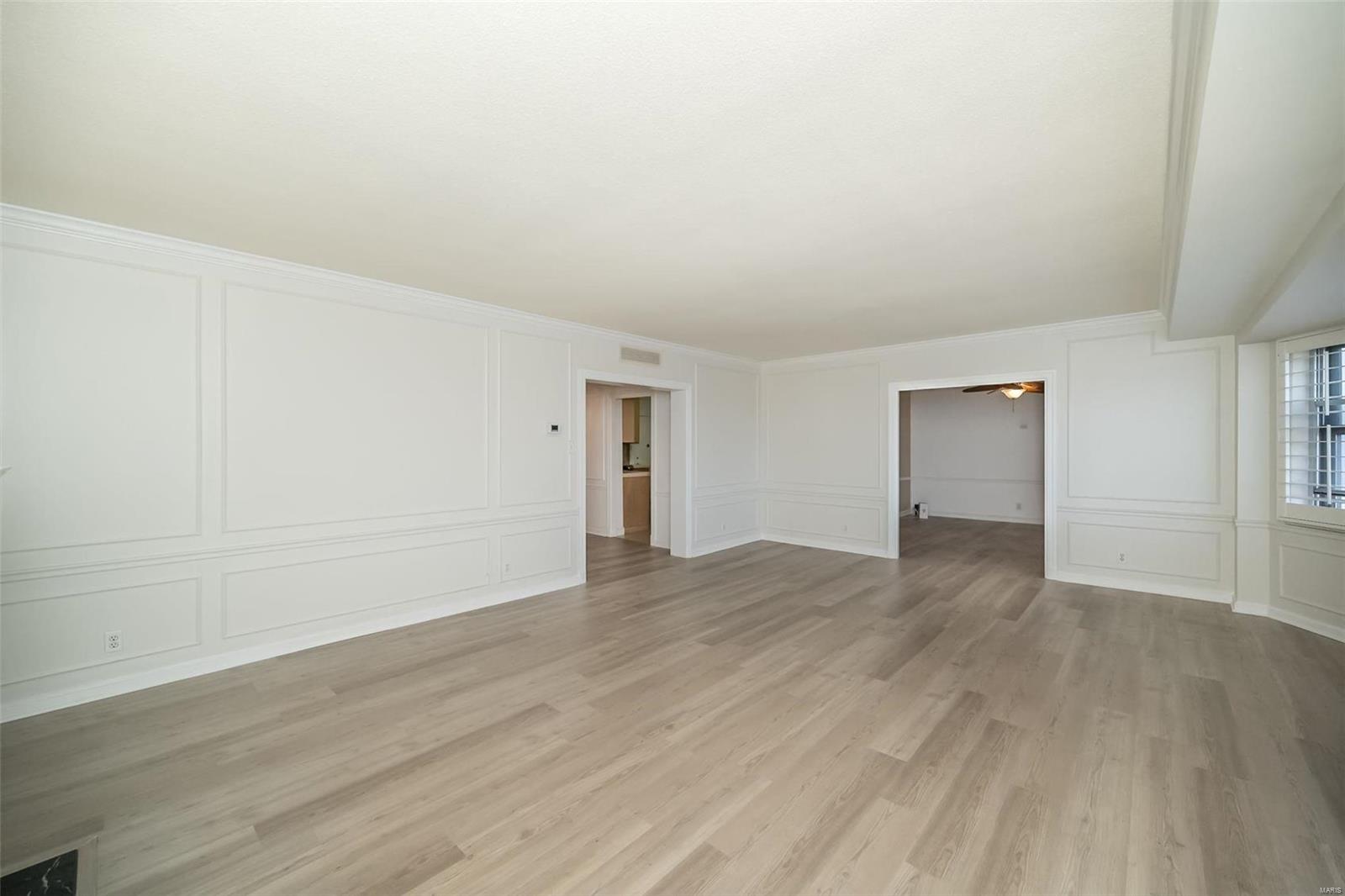 710 S Hanley Road Unit: 11D