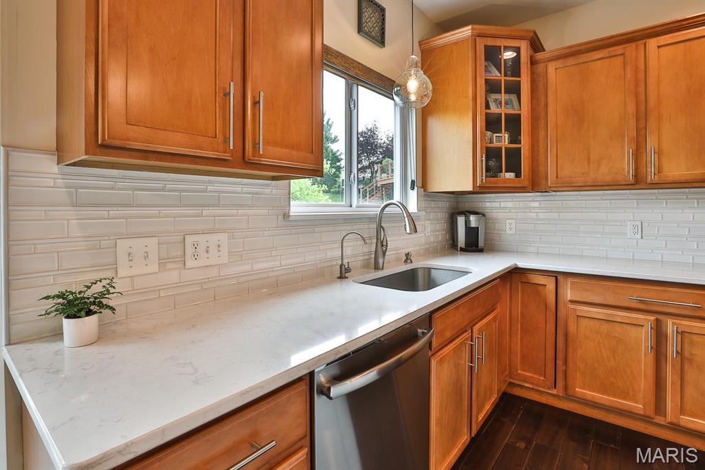 1256 Green Vale Court