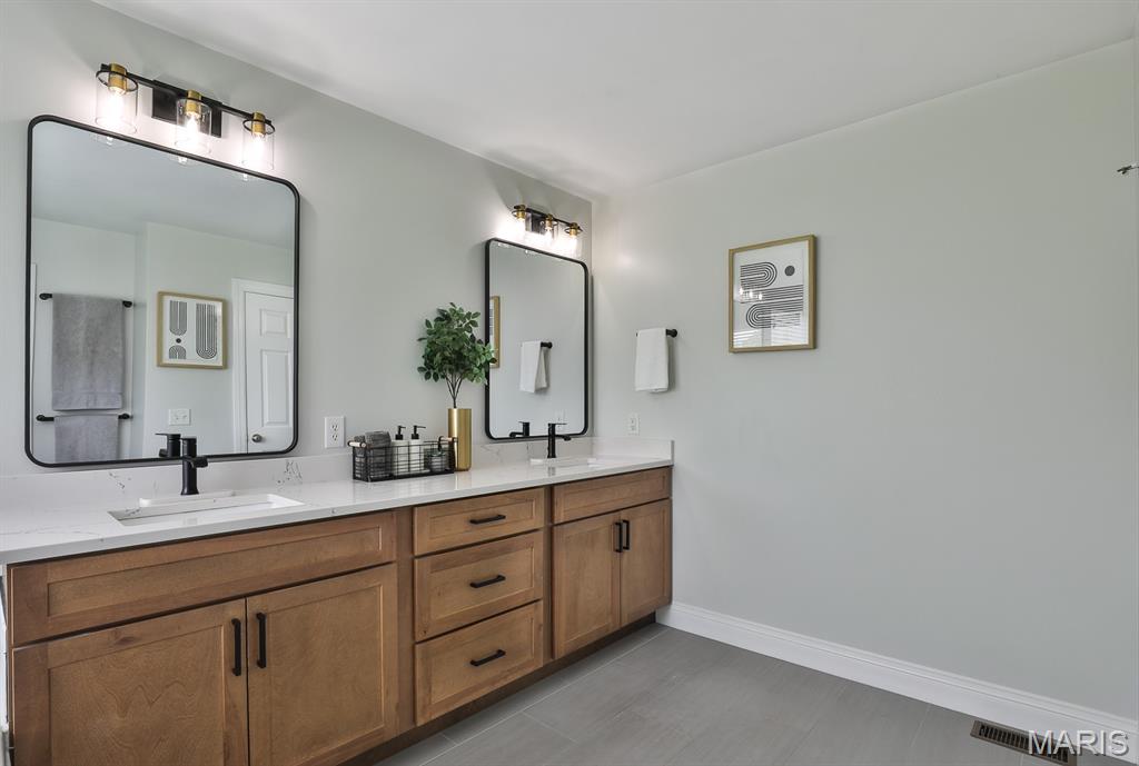 1256 Green Vale Court