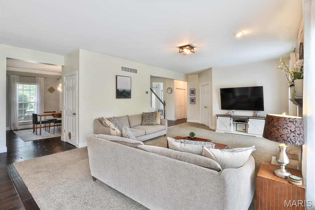 1256 Green Vale Court