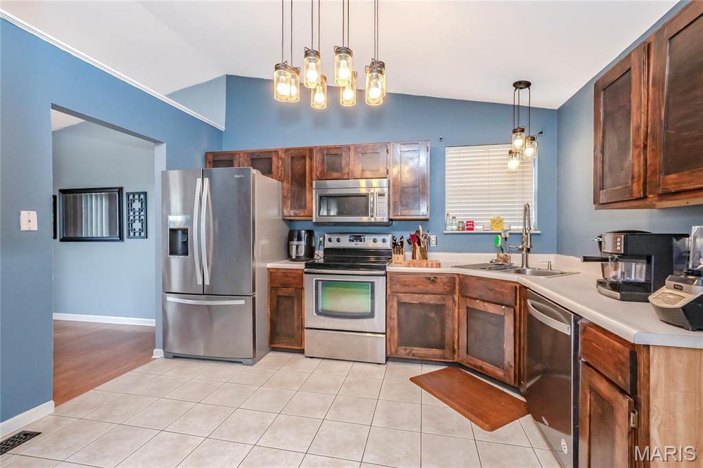 1326 Rockwood Forest Drive