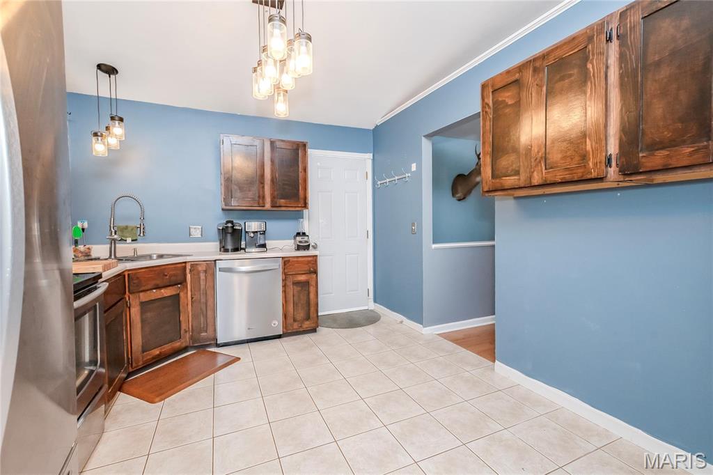 1326 Rockwood Forest Drive