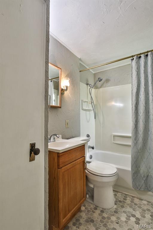 1046 Marshall Avenue