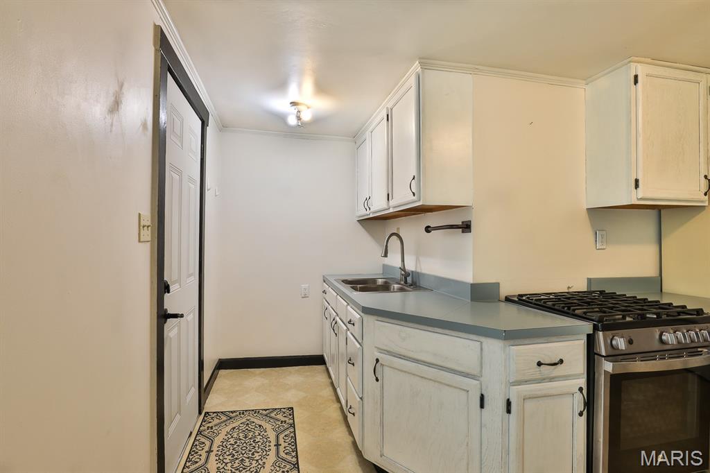 1046 Marshall Avenue