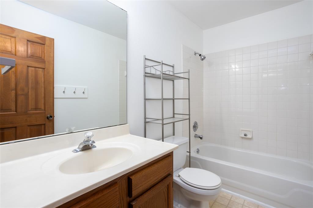 5424 Duchesne Parque Drive