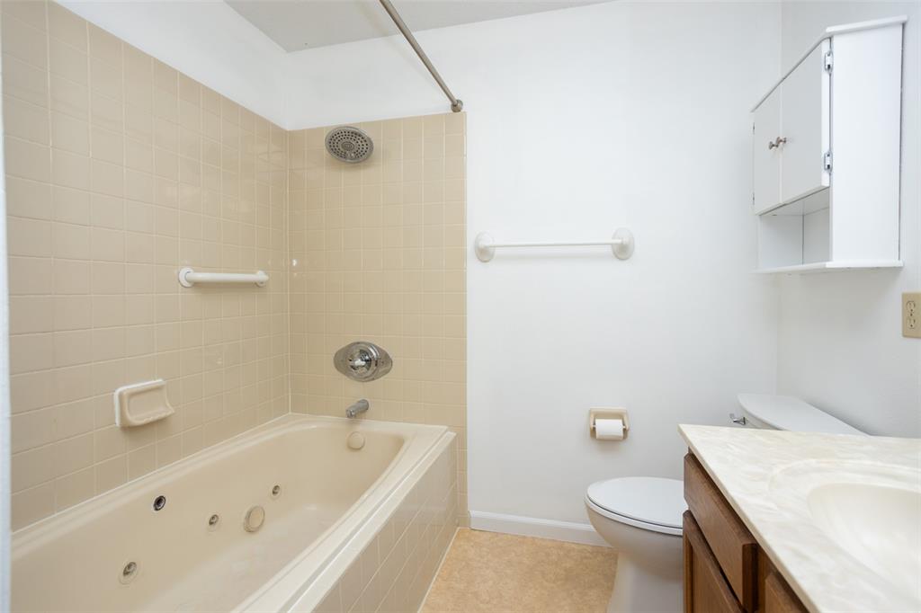 5424 Duchesne Parque Drive