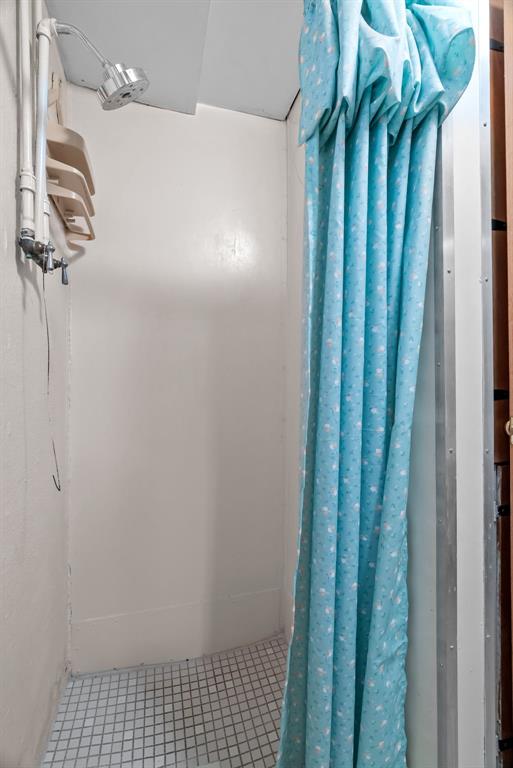 8606 Villa Crest Drive