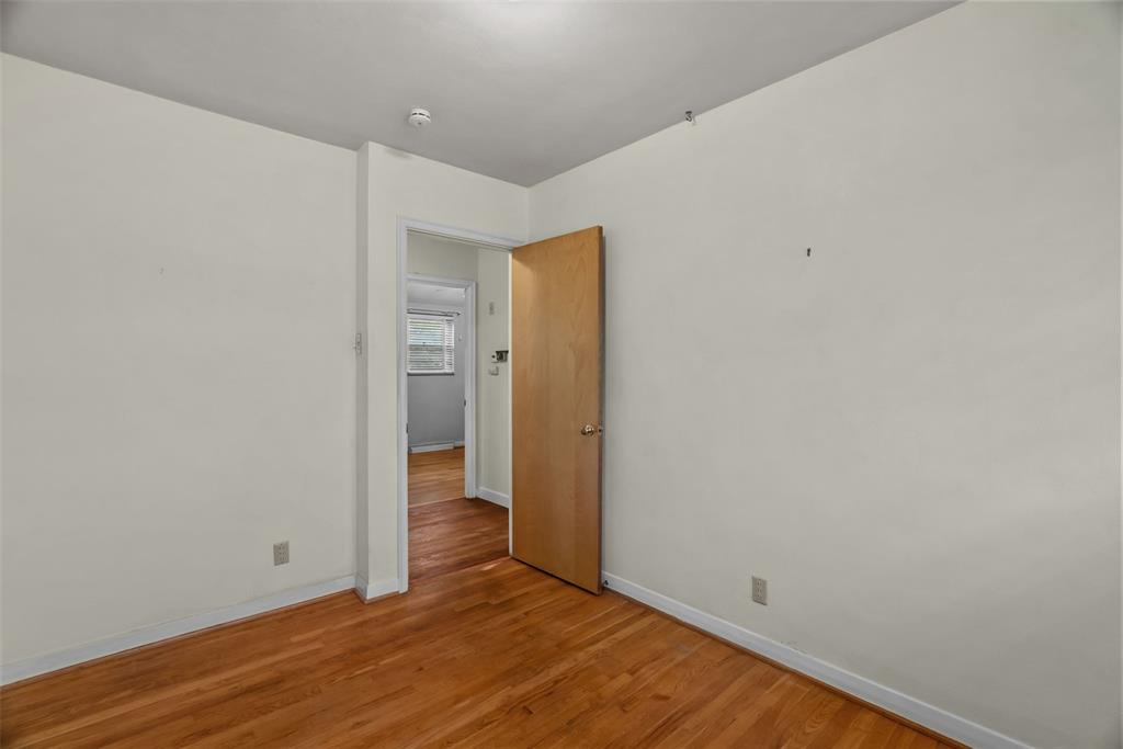 8606 Villa Crest Drive