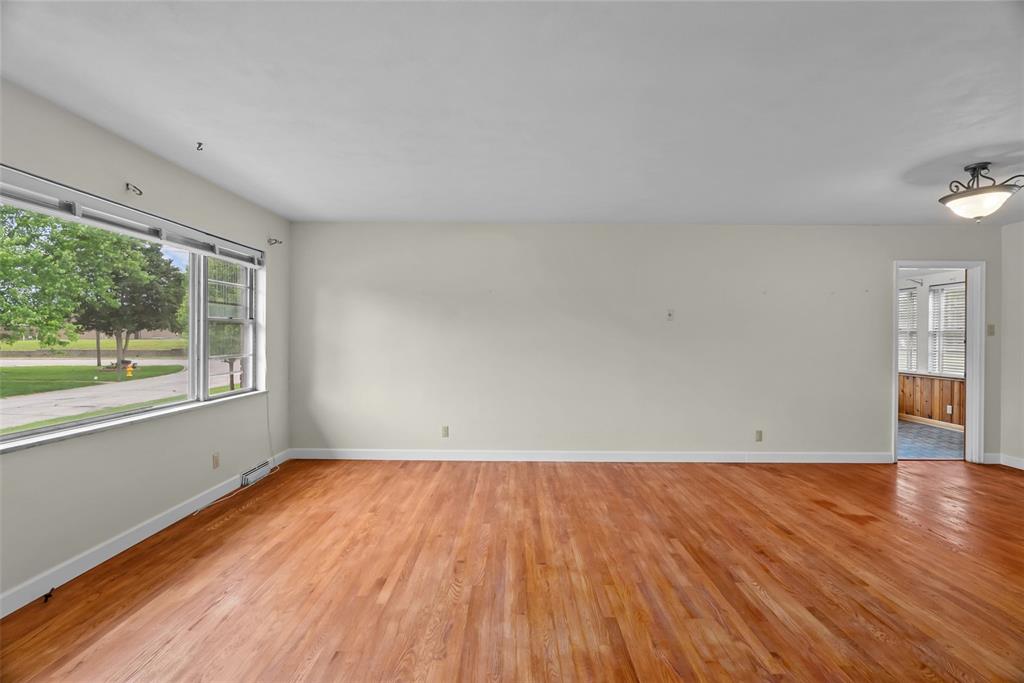 8606 Villa Crest Drive