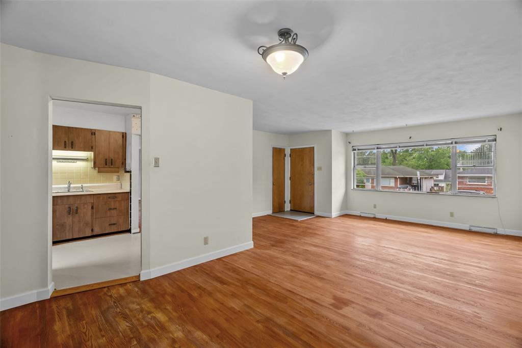 8606 Villa Crest Drive