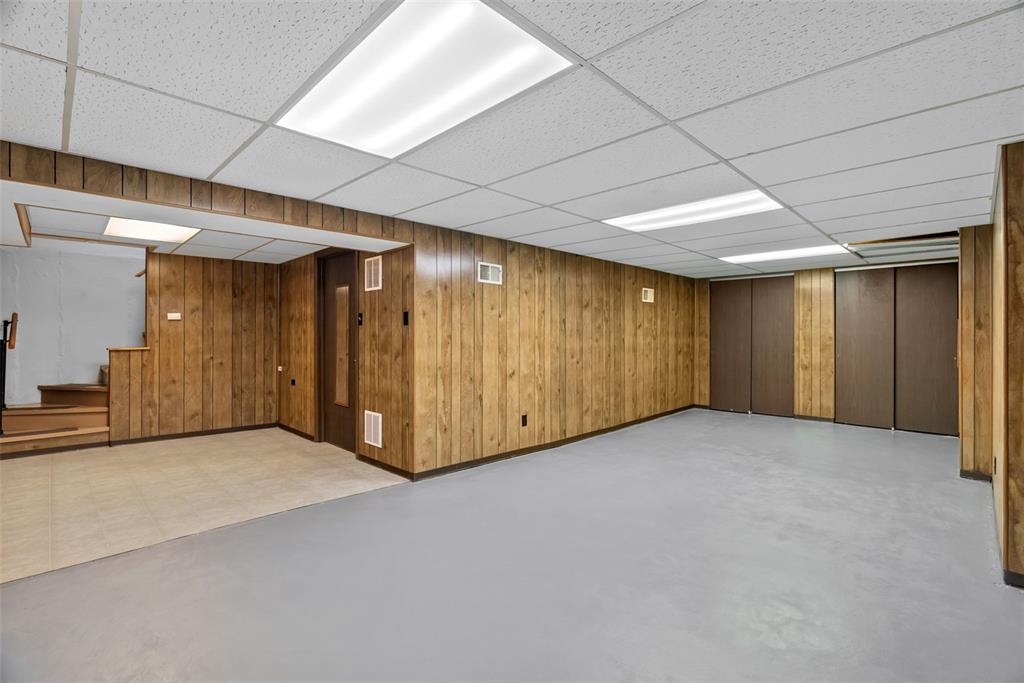 8606 Villa Crest Drive