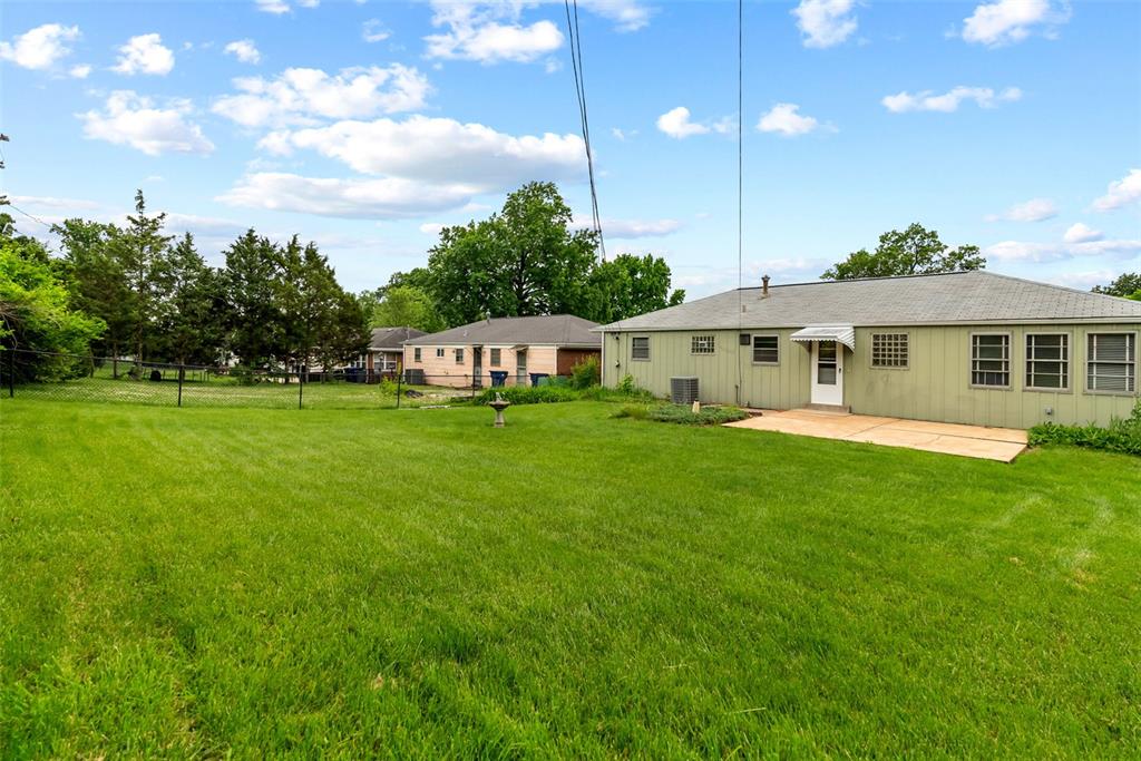 8606 Villa Crest Drive