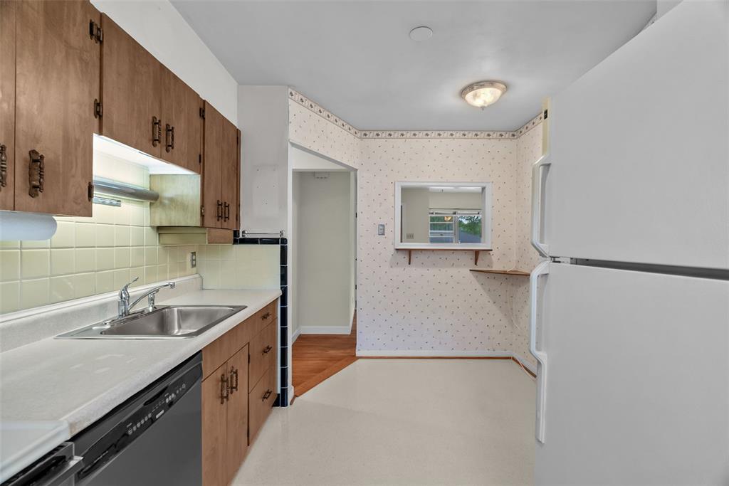 8606 Villa Crest Drive