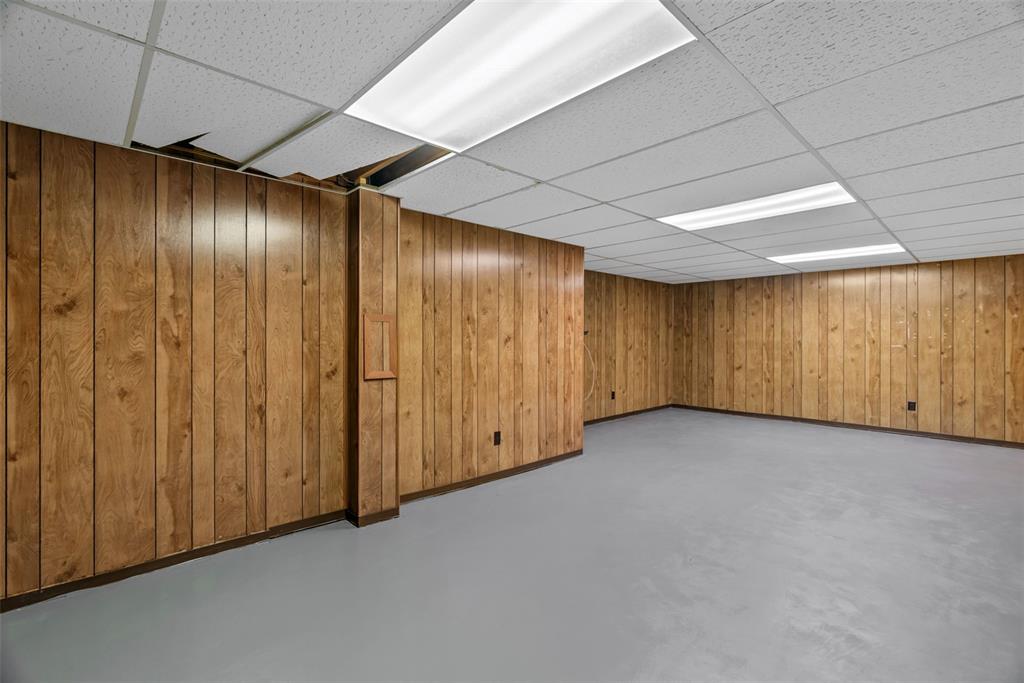 8606 Villa Crest Drive