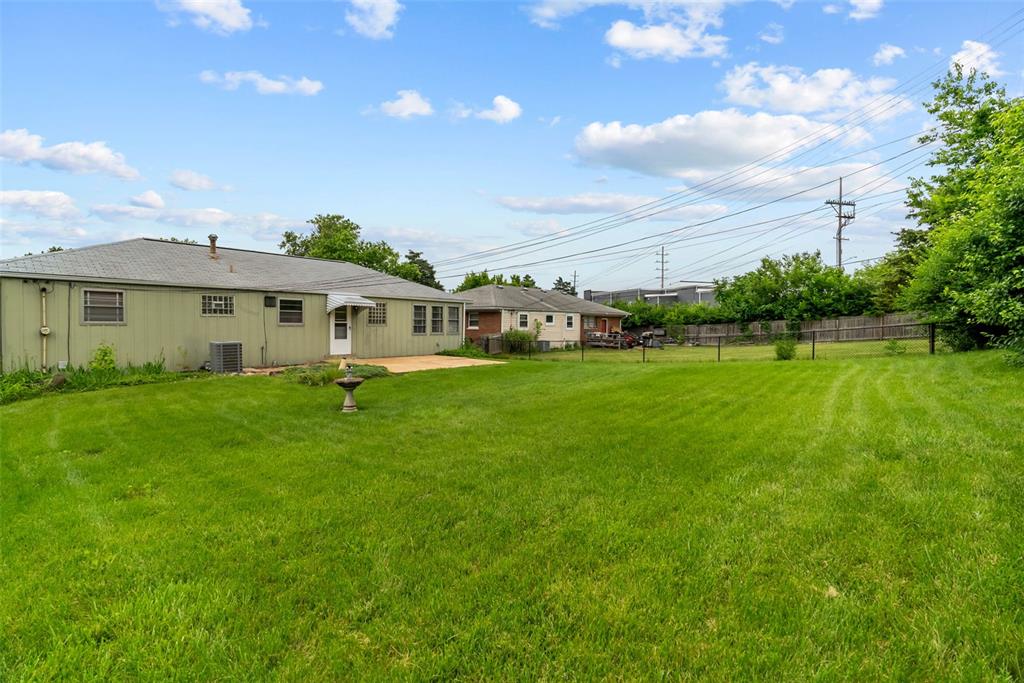 8606 Villa Crest Drive