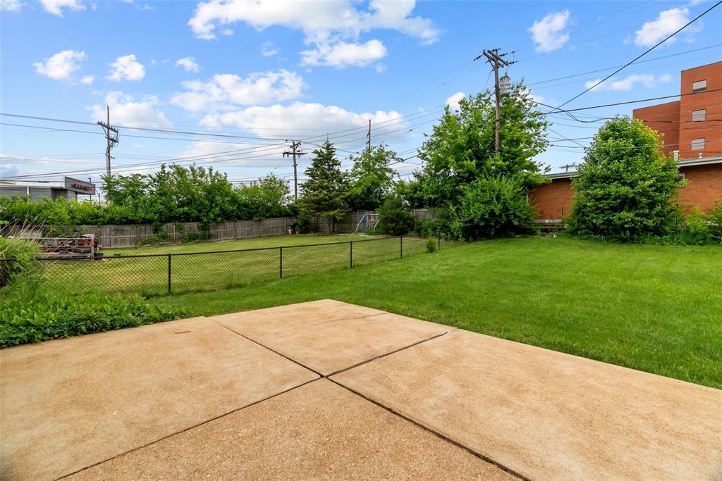 8606 Villa Crest Drive