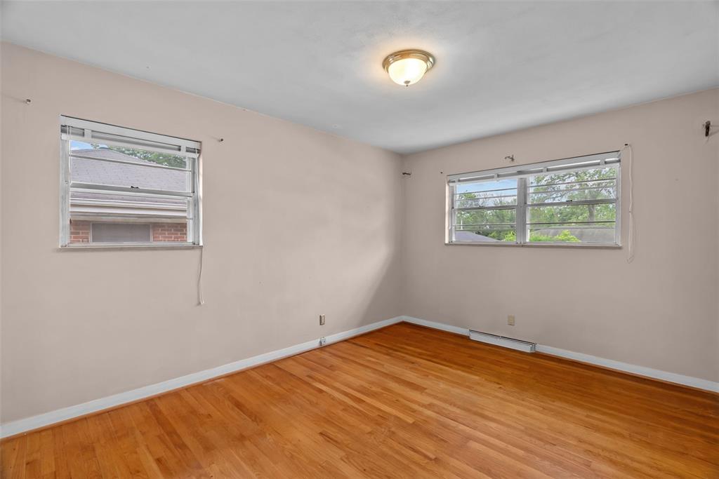 8606 Villa Crest Drive