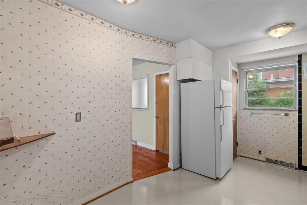 8606 Villa Crest Drive