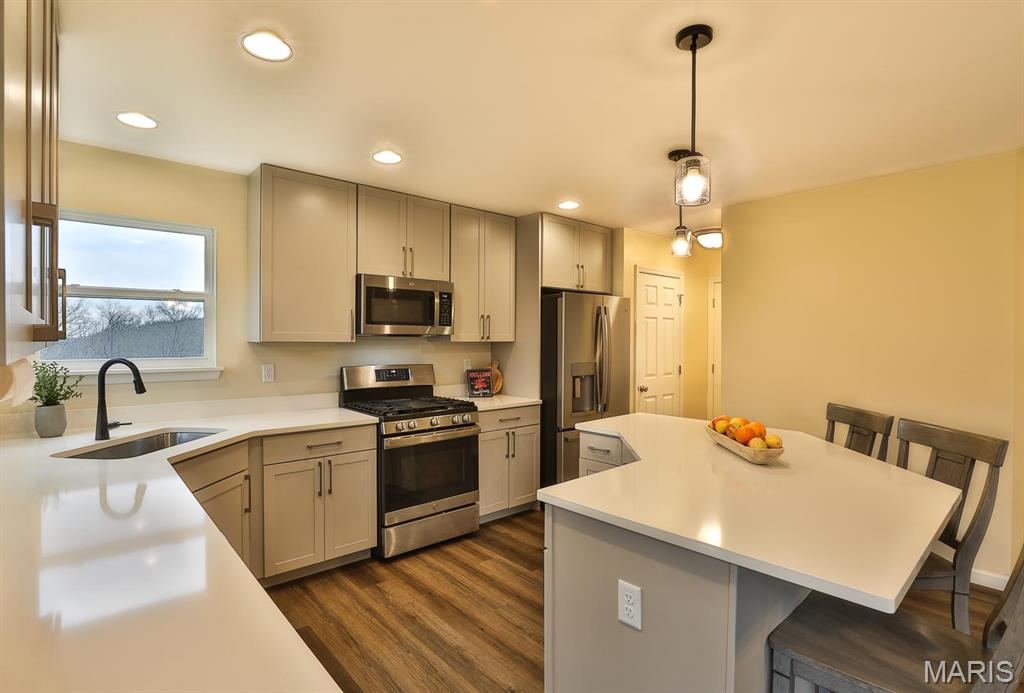 5310 Mitschang Court