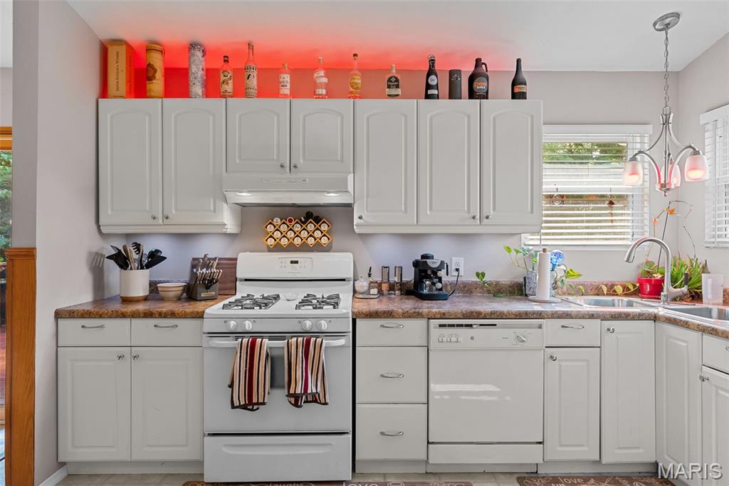 1437 Castle Mill Drive