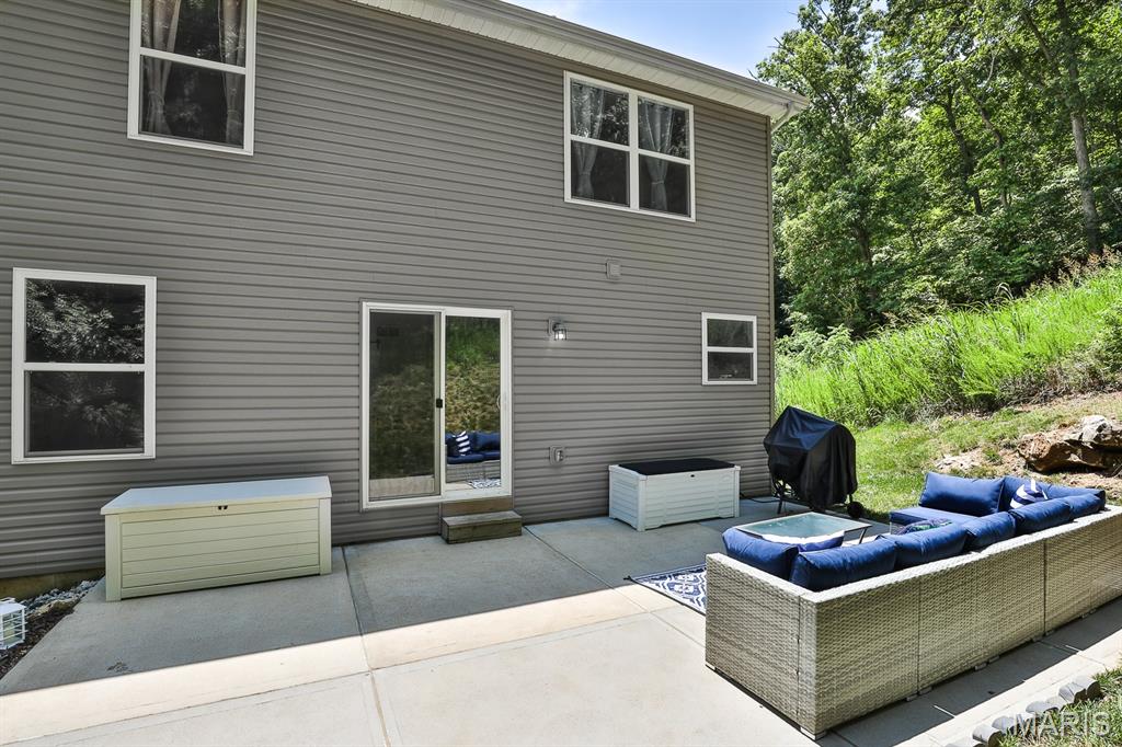 3375 Amber Heights Lane